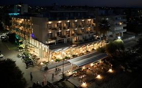 Golden Star City Resort